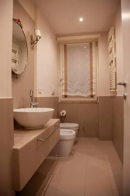 Roma, Gemelli Casa Eleganza, Resort Modernista Apartment