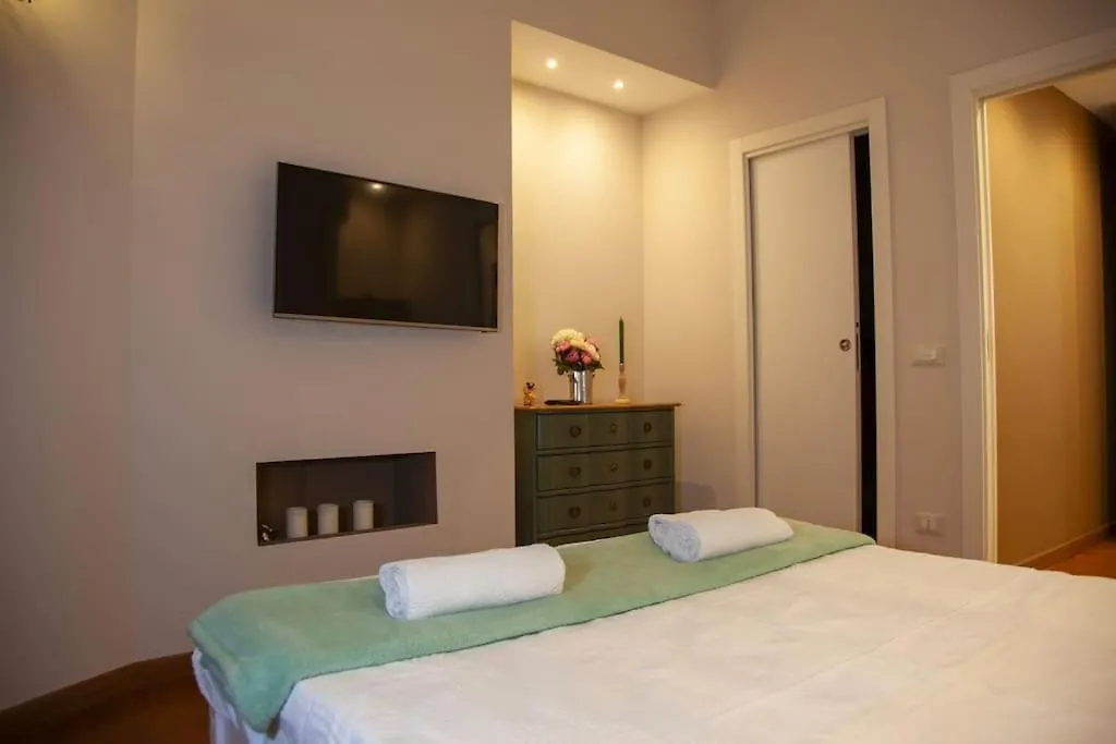 Roma, Gemelli Casa Eleganza, Resort Modernista Italy